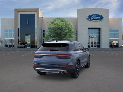 New 2025 Lincoln Corsair Reserve image 8