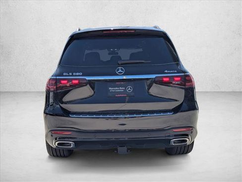 New 2026 Mercedes-Benz GLS 580 4MATIC image 7