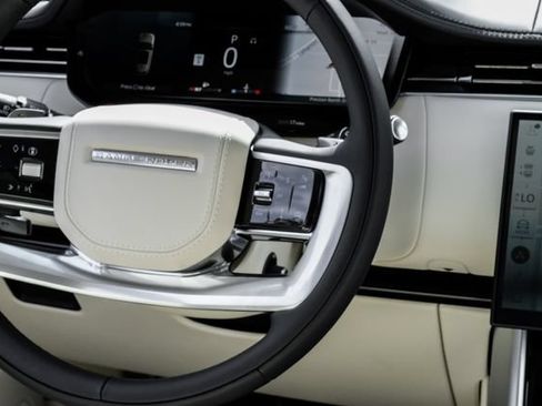 New 2026 Land Rover Range Rover Long Wheelbase SE AWD/4WD image 24