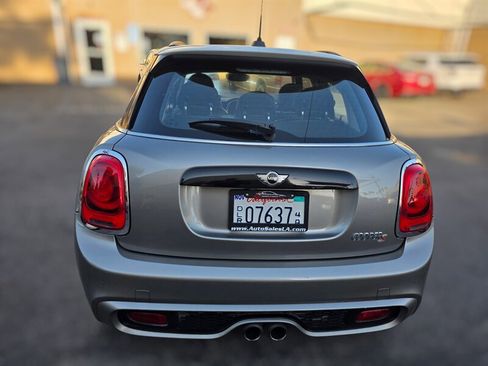 Used 2017 MINI Cooper S FWD image 9