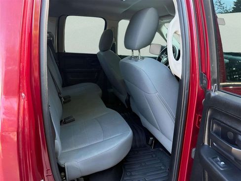 Used 2015 RAM 1500 Express AWD/4WD image 9