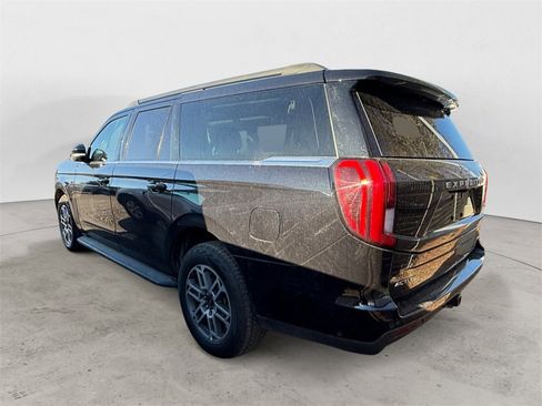 Used 2025 Ford Expedition Max Active image 2