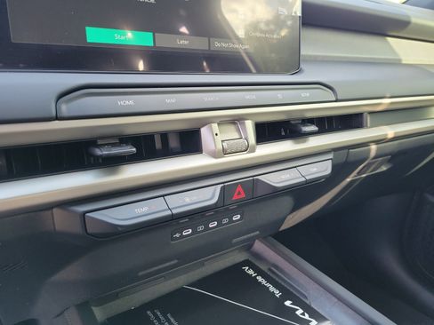New 2027 Kia Telluride EX FWD image 18