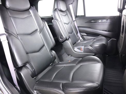 Used 2016 Cadillac Escalade Platinum AWD/4WD image 49