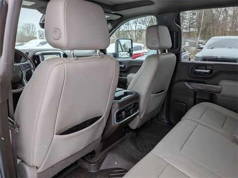 Used 2022 Chevrolet Silverado 2500 LTZ w/ LTZ Plus Package image 28