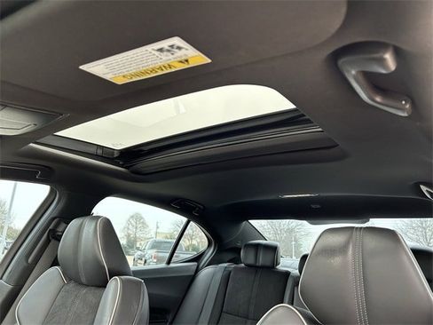 Used 2018 Acura TLX 3.5L Tech & A-Spec Pkgs image 25