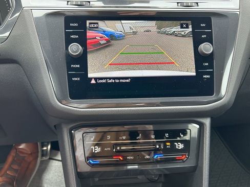 Used 2022 Volkswagen Tiguan SEL R-Line image 17