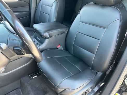 Used 2019 Chevrolet Traverse Premier w/ Redline Edition FWD image 21