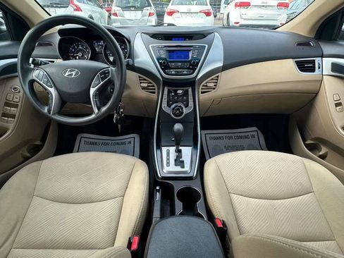 Used 2013 Hyundai Elantra GLS w/ Preferred Pkg FWD image 16