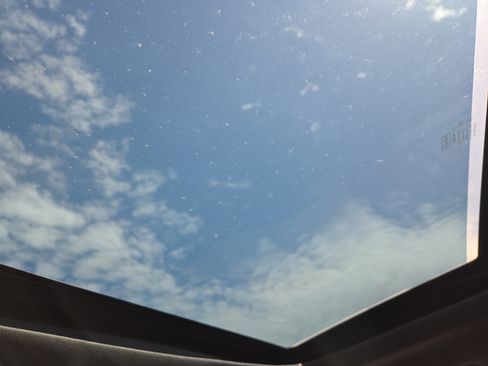 Used 2017 Ford F250 Lariat w/ Lariat Value Package image 15