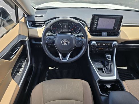 Used 2020 Toyota RAV4 XLE w/ Convenience Package AWD/4WD image 13