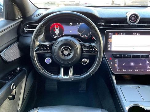 Used 2024 Maserati Grecale GT image 4