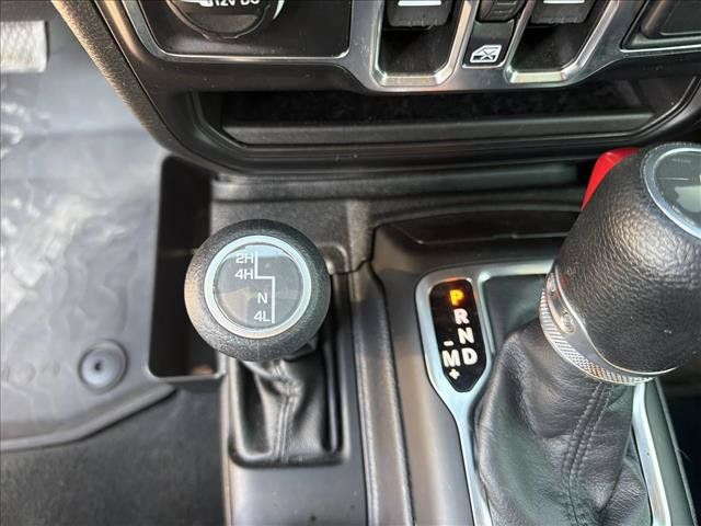 Used 2023 Jeep Wrangler Unlimited Sport AWD/4WD image 15