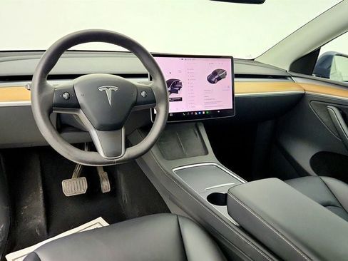 Used 2023 Tesla Model Y Long Range AWD/4WD image 12