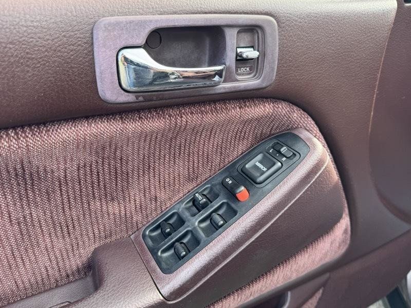 Used 1992 Honda Accord LX image 13