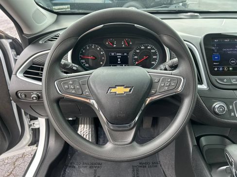 Used 2023 Chevrolet Malibu LS FWD image 21