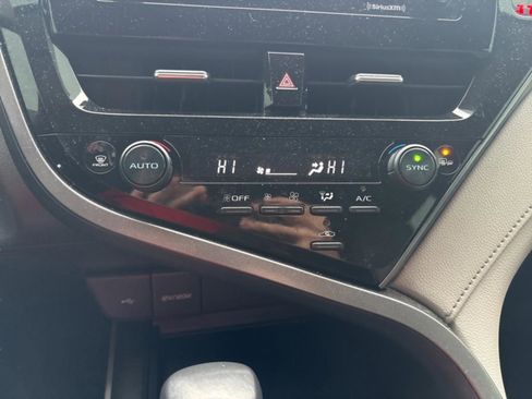 Used 2023 Toyota Camry SE image 20