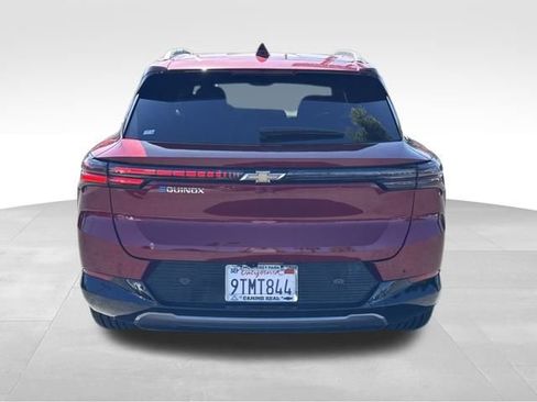 New 2025 Chevrolet Equinox EV LT image 4