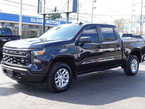 Used 2024 Chevrolet Silverado 1500 W/T w/ WT Fleet Convenience Package AWD/4WD image 2