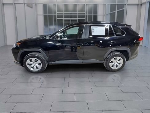 Certified 2021 Toyota RAV4 LE image 5