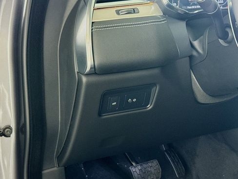 New 2026 Jaguar F-PACE R-Dynamic S image 10