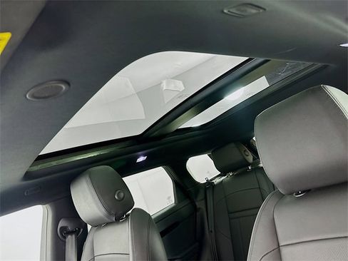 Used 2026 Land Rover Range Rover Evoque S image 14