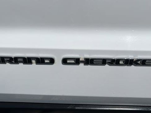 Used 2020 Jeep Grand Cherokee Laredo w/ Quick Order Package 2BN North AWD/4WD image 30