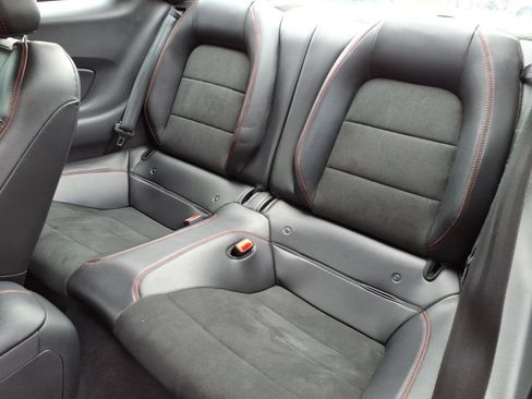 Used 2020 Ford Mustang GT Premium image 18