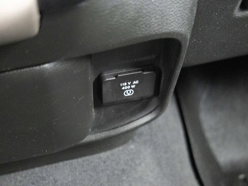 Used 2019 RAM 1500 Laramie image 37