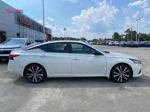 Used 2022 Nissan Altima 2.5 SR FWD image 5