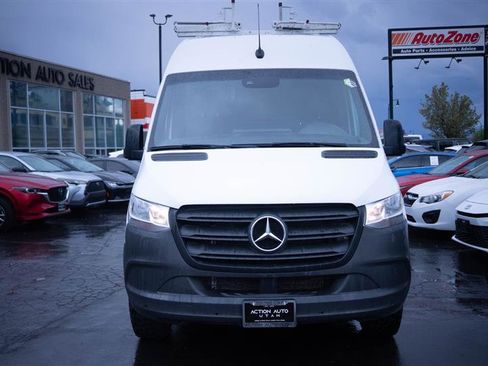 Used 2023 Mercedes-Benz Sprinter 2500 w/ Parking Package image 3