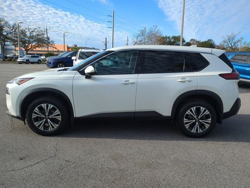 Used 2021 Nissan Rogue SV image 7