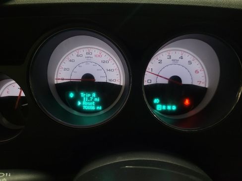 Used 2014 Dodge Challenger R/T RWD image 23