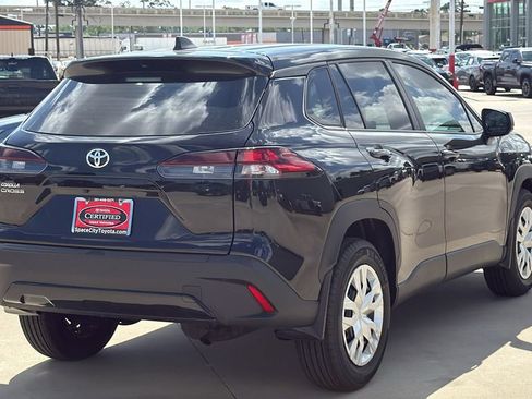 Certified 2026 Toyota Corolla Cross L image 5
