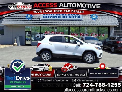 Used 2022 Chevrolet Trax LS w/ Tint and Cruise Package AWD/4WD image 1