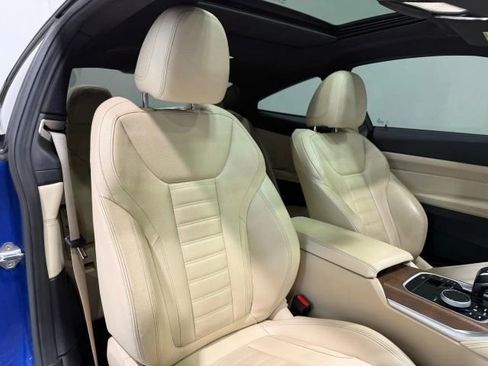 Used 2021 BMW 430i Coupe w/ M Sport Package image 26