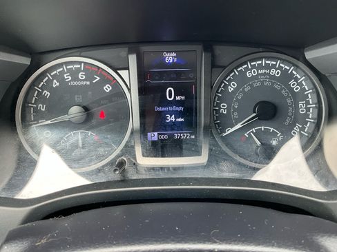 Used 2023 Toyota Tacoma TRD Pro AWD/4WD image 17