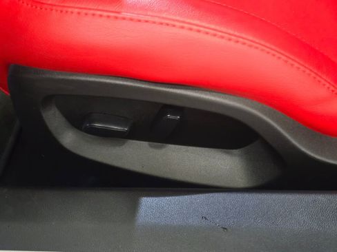 Used 2019 Chevrolet Corvette Stingray Coupe w/ 1LT image 33