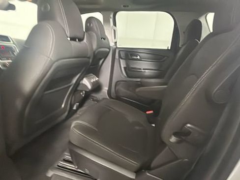 Used 2015 GMC Acadia SLE FWD image 22