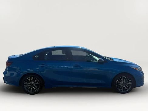 Used 2023 Kia Forte GT-Line FWD image 2