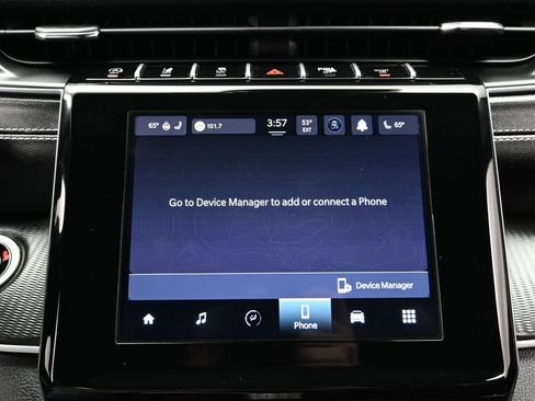 Used 2025 Jeep Grand Cherokee Altitude AWD/4WD image 33