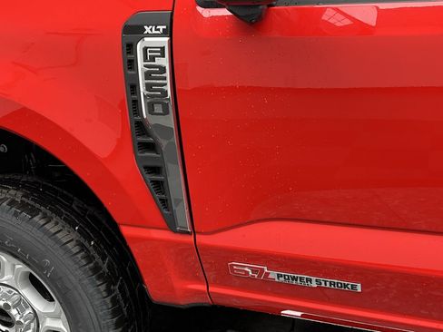 New 2025 Ford F250 XLT w/ 360-Degree Camera Package image 30