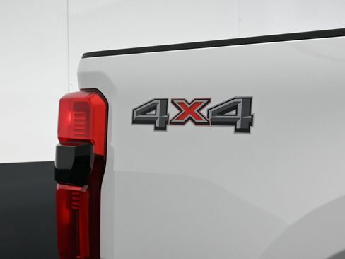 Used 2023 Ford F250 XL w/ STX Appearance Package AWD/4WD image 49