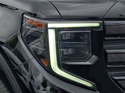 Used 2024 GMC Sierra 1500 Elevation AWD/4WD image 28