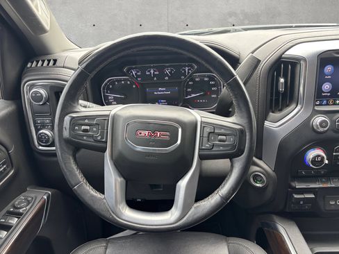 Used 2022 GMC Sierra 1500 SLT image 25