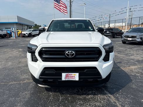 Used 2025 Toyota Tacoma SR RWD image 28