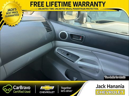 Used 2015 Toyota Tacoma 4x4 Double Cab w/ TRD Sport Package image 10
