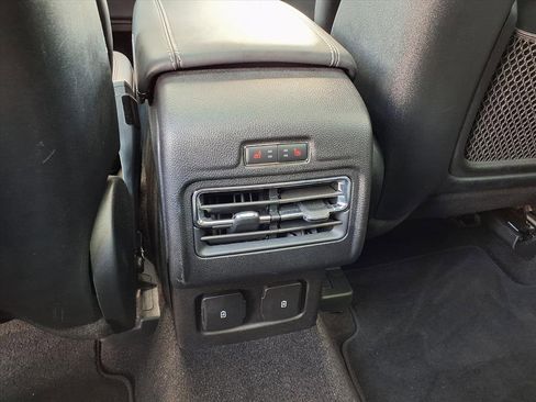 Used 2021 Lincoln Corsair Reserve w/ Equipment Group 201A image 10