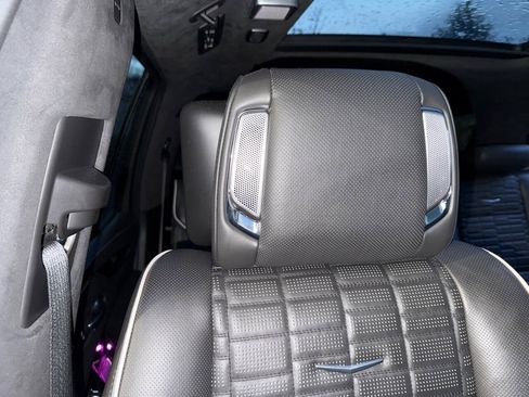 Used 2022 Cadillac Escalade Sport Platinum w/ Heavy-Duty Trailer Package AWD/4WD image 27