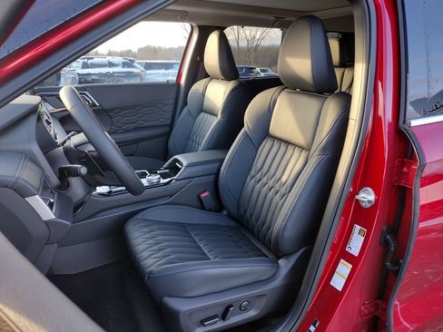 New 2026 Mitsubishi Outlander SEL image 8